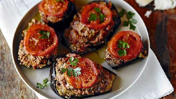 Aubergines farcies � l'agneau