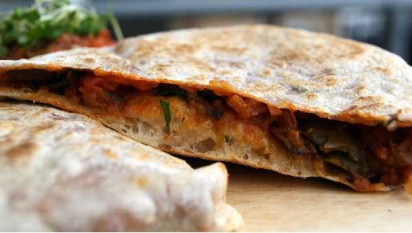 Batbout farcis � la viande