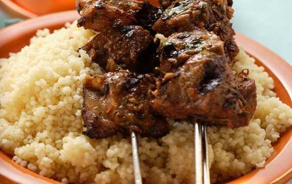 Brochettes de mouton aux �pices