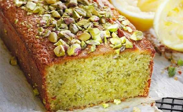 Cake aux pommes et pistaches
