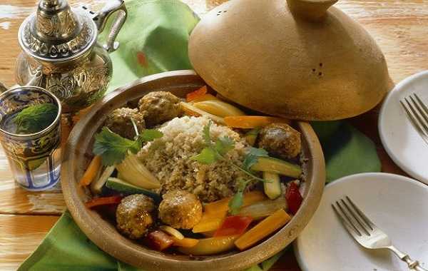 Recette de couscous à la viande hachée et légumes