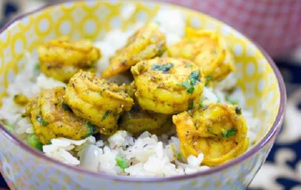 Recette de crevettes aux �pices et riz