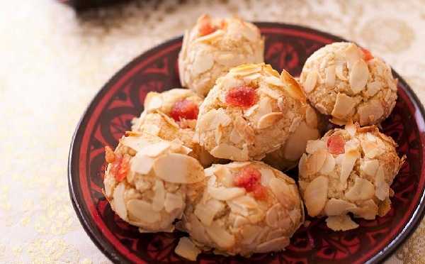 Mchewek g�teau aux amandes alg�rois