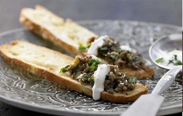 Moutabal (pur�e d'aubergines)