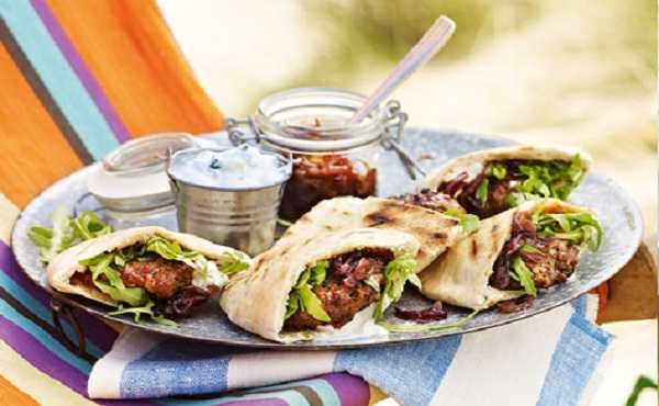 Pita � l'agneau aux oignons caram�lis�s