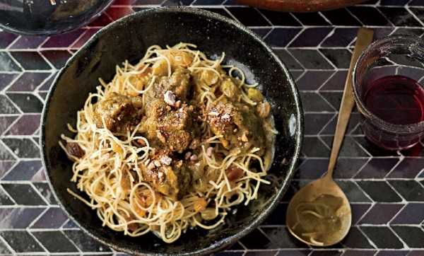 Seffa � la viande et aux raisins secs 