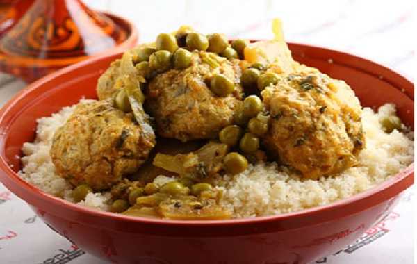 Recette de tajine de petits pois aux boulettes