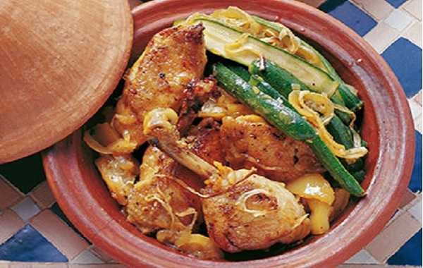 Recette de tajine de poulet aux courgettes et pois chiches