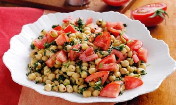 Salade de pois chiches aux pousses d'épinards