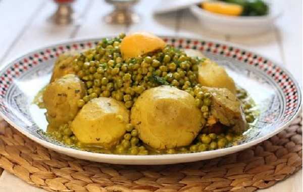 Tajine d'agneau aux artichauts et petits pois