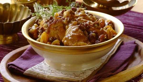 Tajine d'agneau aux oignons et raisins secs