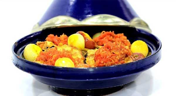 Tajine Makfoul aux petits oignons