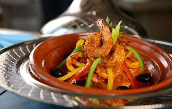 Tajine de crevettes aux tomates, carottes et courgettes