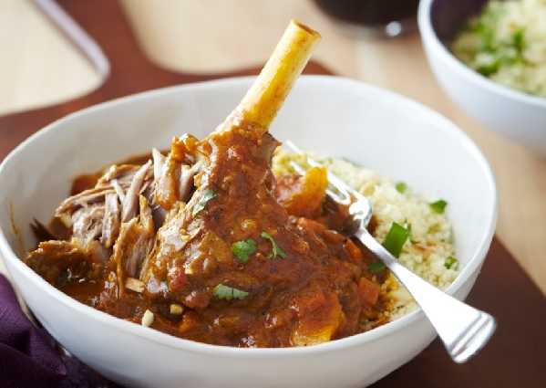 Tajine de mouton aux oignons et pois chiches