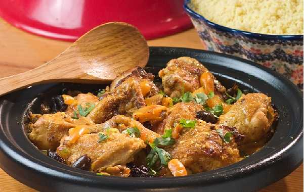 Tajine de pigeons aux amandes