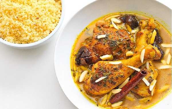 Tajine de poulet au safran et sa semoule