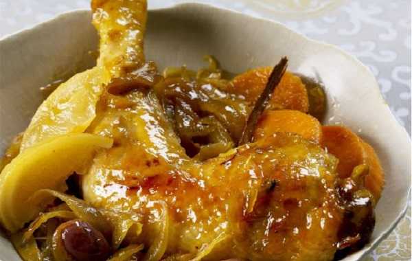 Tajine de poulet aux citrons confits et olives