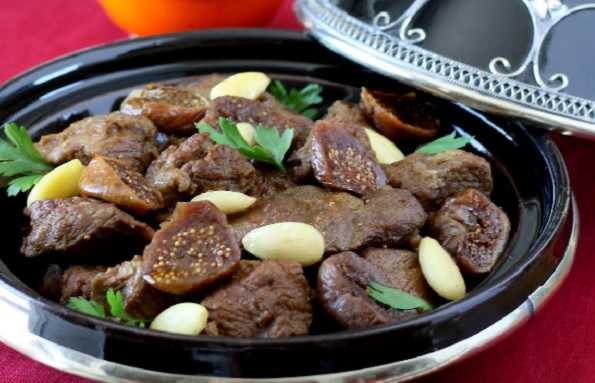 Tajine d'agneau aux figues fraîches et aux oranges