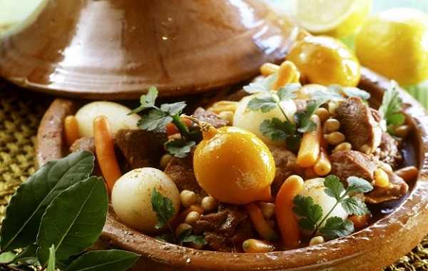 Tajine d'agneau aux oignons de printemps