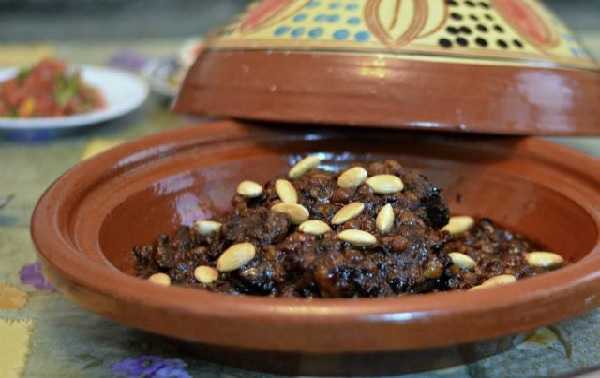 Tajine de boeuf aux amandes