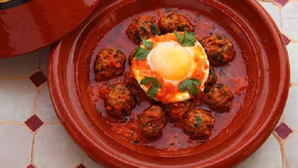 Tajine de boulettes de Kefta aux oeuf