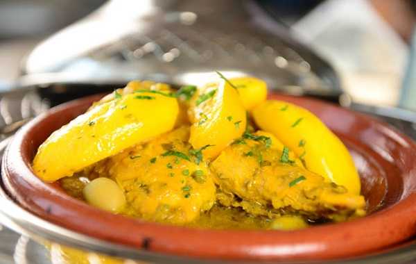 Tajine de poulet et de pommes de terre