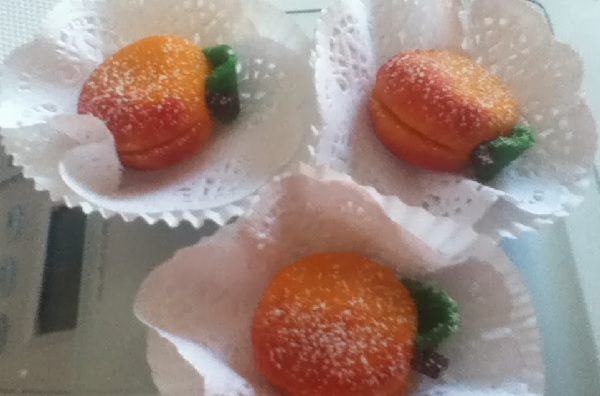 Abricots en pâte d'amandes