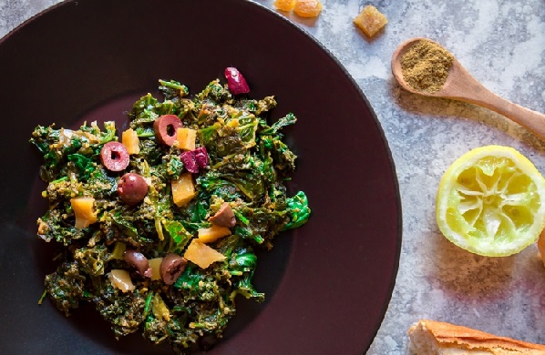 Bakoula ou salade de mauve à la marocaine