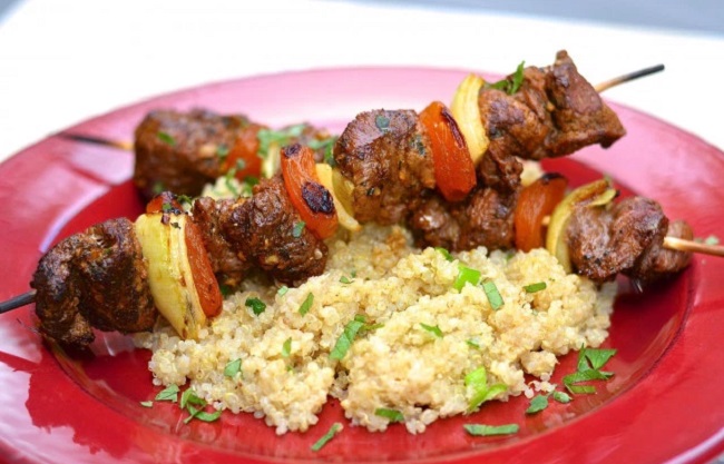 Brochettes d?agneau à la marocaine