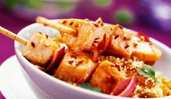 Brochettes de saumon aux épices