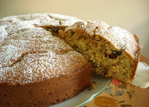 Cake aux pruneaux et aux abricots