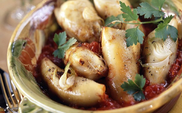 Calamars farcis à la viande épicée