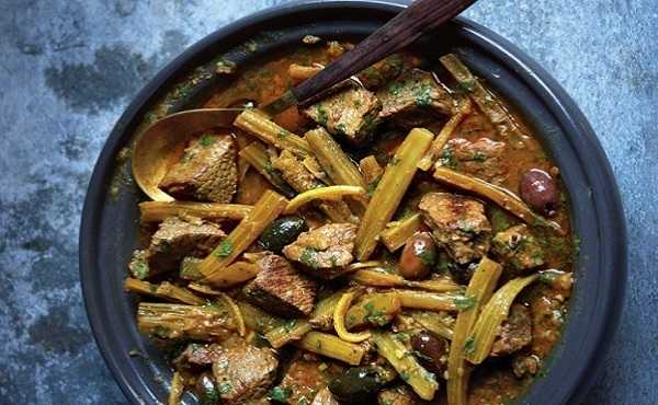 Cardons avec viande en sauce blanche
