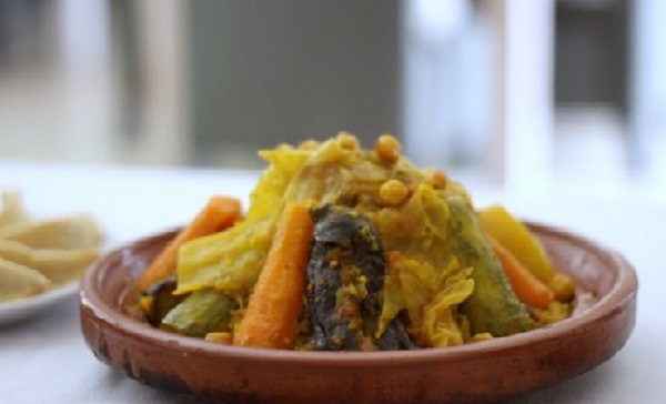 Couscous au collier d'agneau et aux légumes