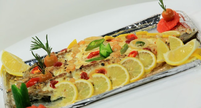 Daurade farcie aux crevettes