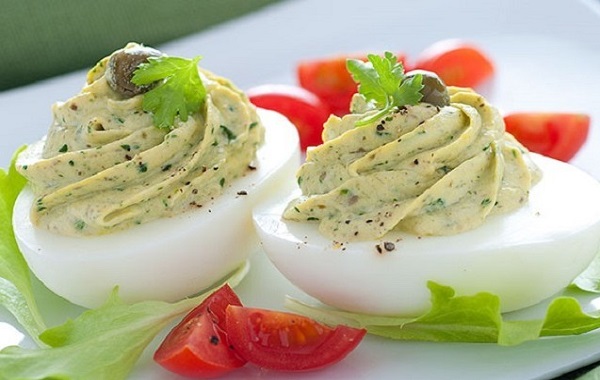 Oeufs farcis aux anchois