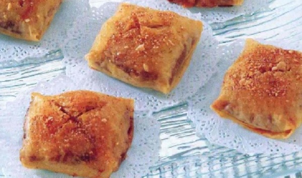 Pastilla aux poires et aux amandes