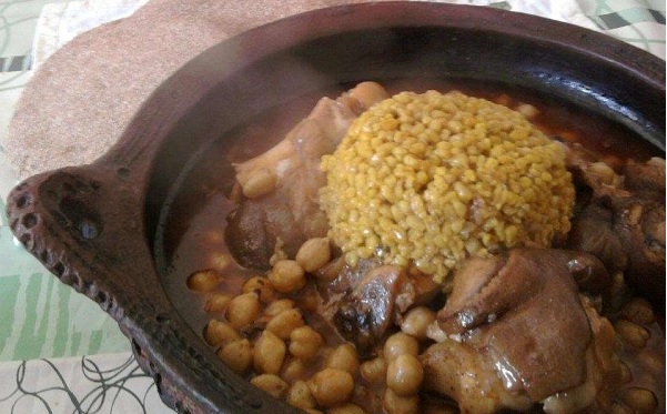 Pieds de veau aux pois chiches et au blé