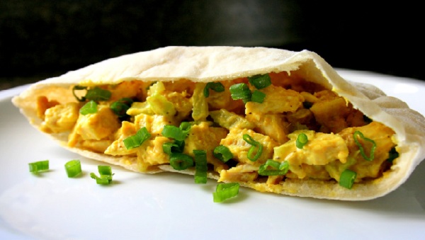 Pitas au poulet curry