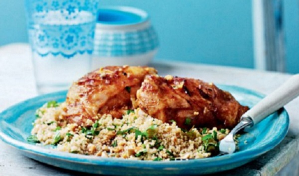 Poulet à la chermoula et couscous aromatisé