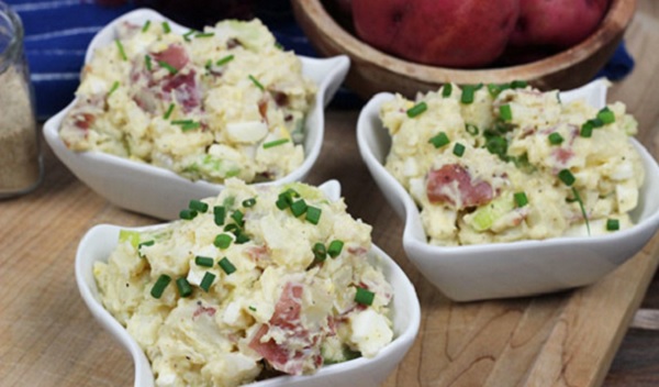 Salade de pommes de terre au poulet