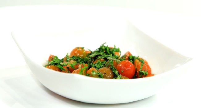 Salade de tomates à la menthe