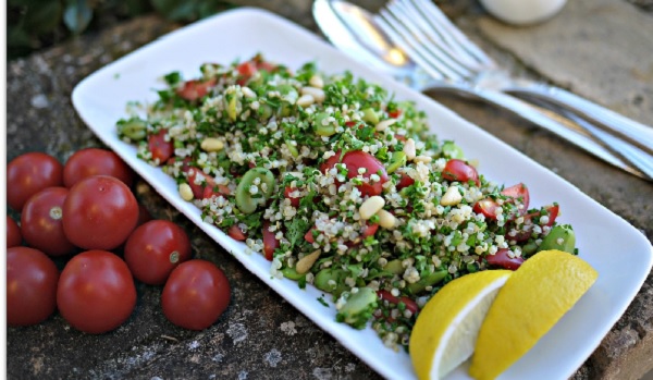 Taboulé aux fèves et à la tomates