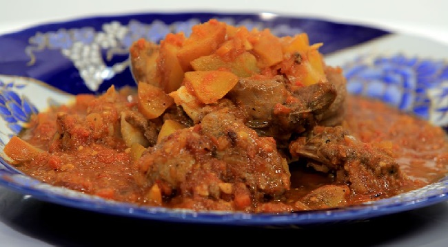 Tajine de lapin à la tomate