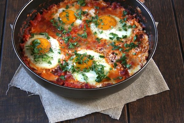 Tajine de tomates aux oeufs