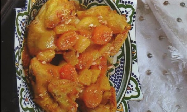 Tajine de poulet aux abricots et l'ananas