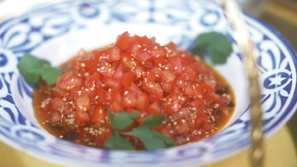 Tomates confites au graines de sésame